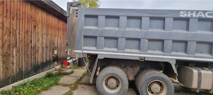 Специализированный, автомобиль  самосвал SHACMAN SX32586T385, 2021 г/в, Идентификационный номер: LZGJR4T55MX121640. Обременения: Залог в пользу АКИП "АКИБАНК" (ПАО).
